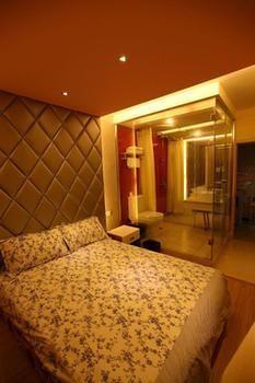 Shanghai Xinyuan Theme Hotel Экстерьер фото